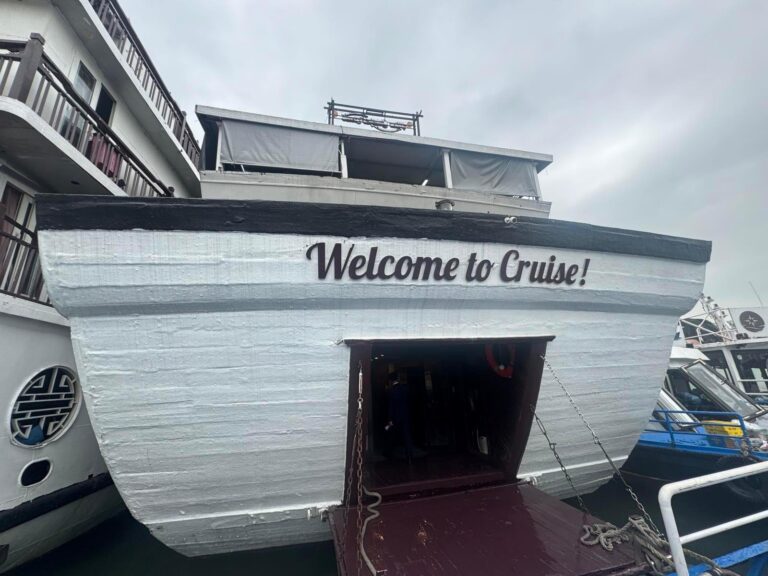 Du thuyền Vịnh Hạ Long - - Hành Hương Đức Mẹ Việt Nam 2026 Alpha Travel USA