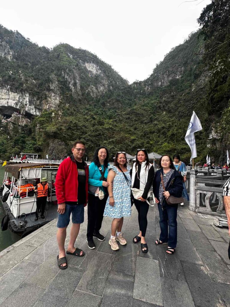 Du thuyền Vịnh Hạ Long - - Hành Hương Đức Mẹ Việt Nam 2026 Alpha Travel USA