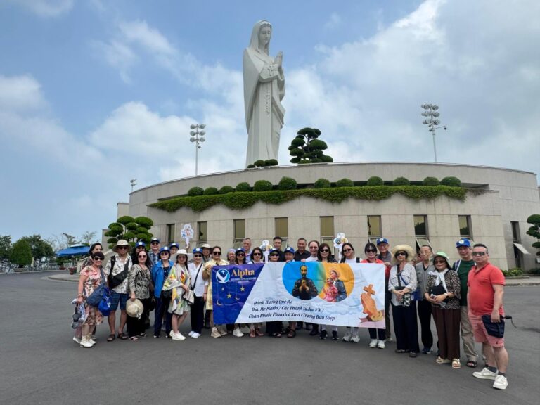 Đức Mẹ Núi Cúi - Hành Hương Đức Mẹ Việt Nam 2026 Alpha Travel USA