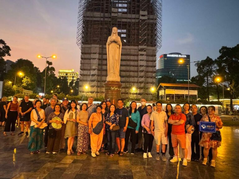 Nhà Thờ Đức Bà Sài Gòn - Hành Hương Đức Mẹ Việt Nam 2026 Alpha Travel USA