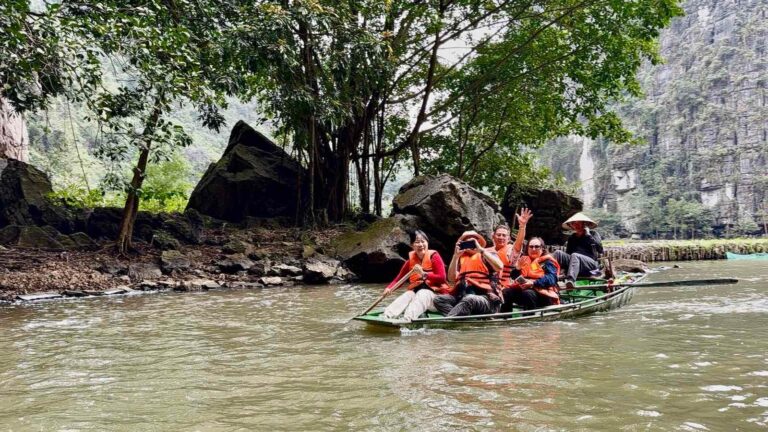 Tam Cốc - Bích Động, Tràng An - Hành Hương Đức Mẹ Việt Nam 2026 Alpha Travel USA