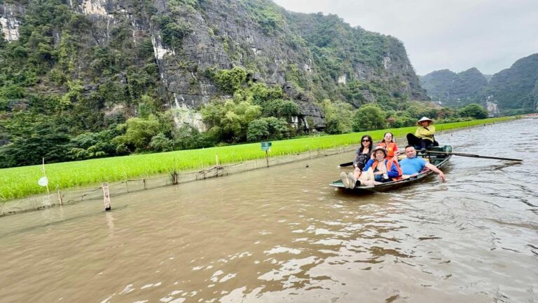 Tam Cốc - Bích Động, Tràng An - Hành Hương Đức Mẹ Việt Nam 2026 Alpha Travel USA