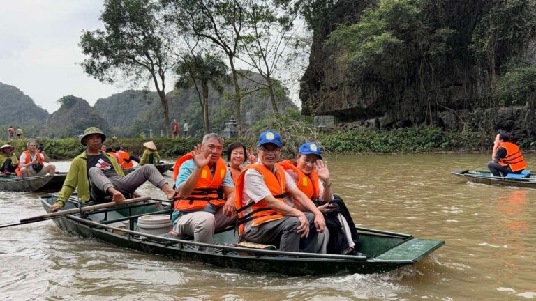 Tam Cốc - Bích Động, Tràng An - Hành Hương Đức Mẹ Việt Nam 2026 Alpha Travel USA
