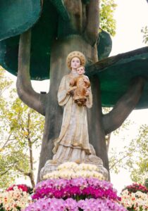 Đức Mẹ La Vang — Holy Shrine